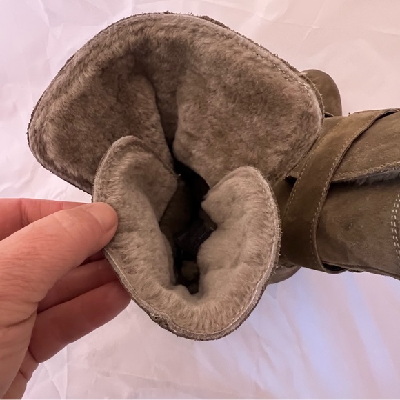 KURT GEIGER Brown Suede Buckle Ankle Boot Sheepskin Lined Low Heel Size 38/7-7.5 - Picture 7 of 15